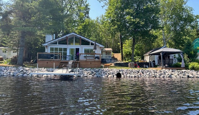 Lake Access & Spa | Chalet Le Ptit Leo