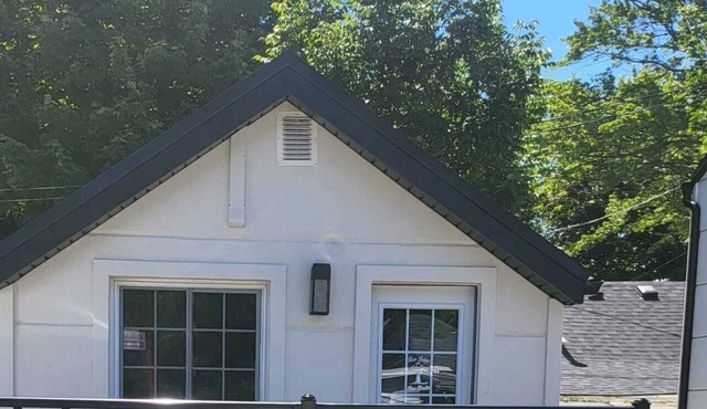 Lake Erie Condo w/private Beach & Deck Bunkie