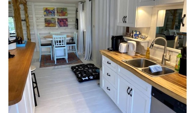 Lakefront getaway for two on Musselman's Lake