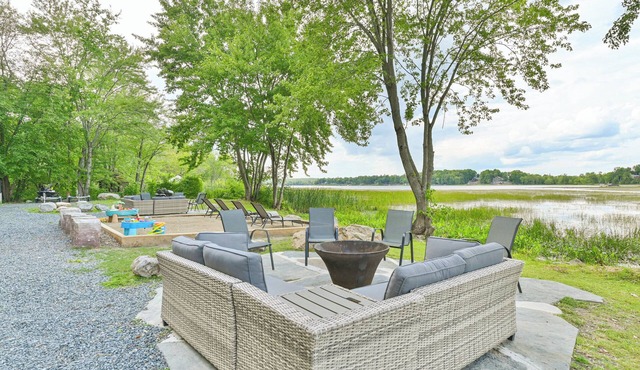 Lakefront 2BR Cottage with Firepit and Large Dock