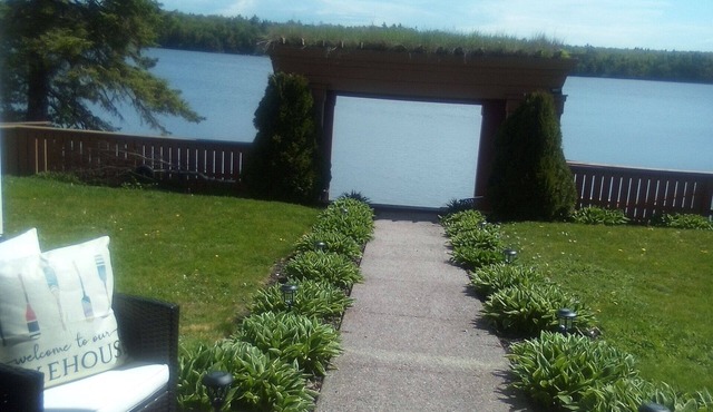 Lakefront suite