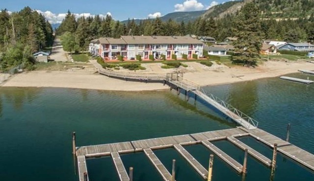 Lakeside Waterfront Saratoga Resort & Marina. Boat Dock Included!
