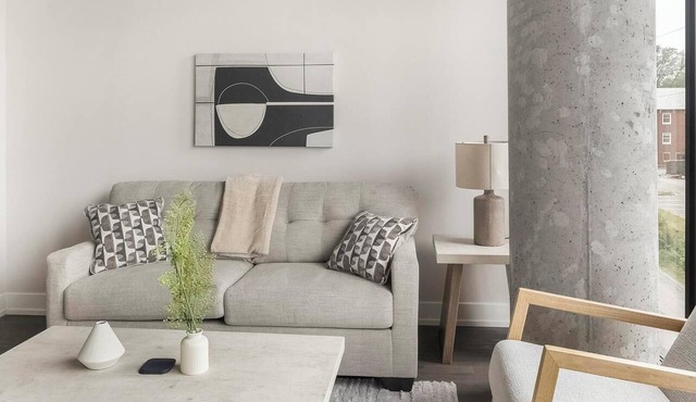 Landing | Spectacular 1BD in Caraleigh