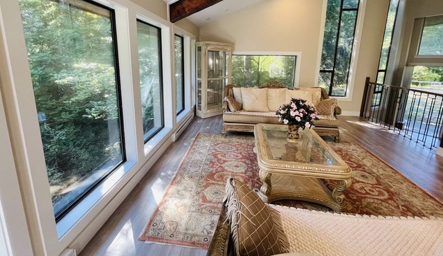 Langley 2- bedroom on 9 Acre Greenbelt and River -A