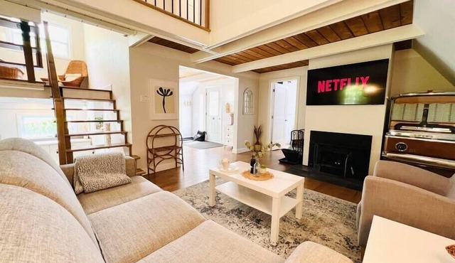Large chalet 2 minutes from Mont Orford-Les Noyers