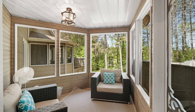Le Champetre Tremblant 2bdrs Condo w/Fireplace