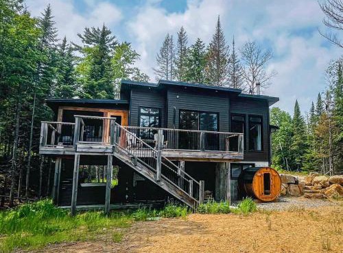 Le Grand Duc- SPA- Kayaks- bord Rivière Noire- VTT- Motoneige- Randonnée