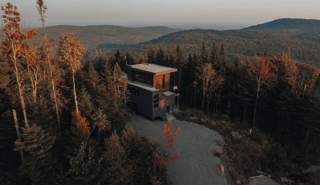 Le Kom - Le Maelström Mountain (CITQ #311058)