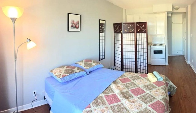 LE MILTON ( Furnished Studio Dwntn ( prkg, balcony, wifi )