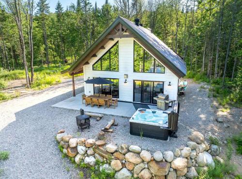 Le Stuga - Spa Steam room and Lake