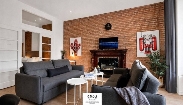 LiV MTL Downtown Montreal Spacious Urban Suites