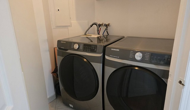 Lovely 2 Bedroom Riverside