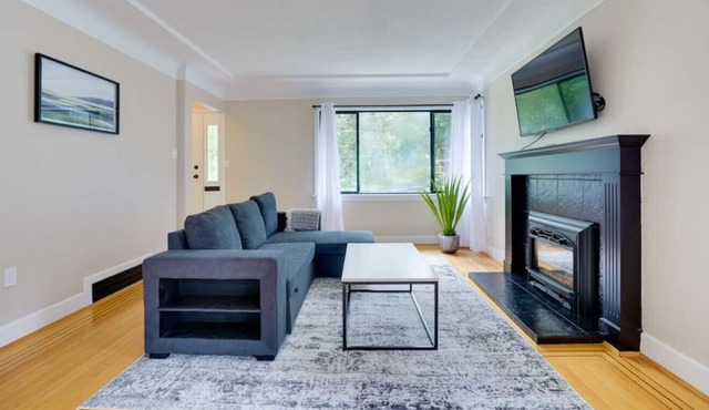 Lovely City Centre Cambie Home in Vancouver