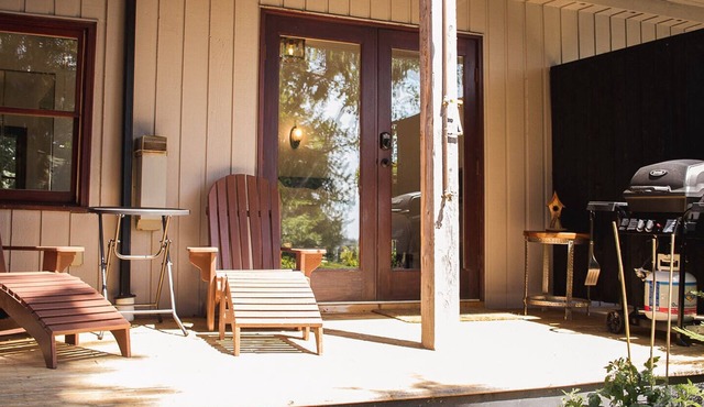 Lunar Cove Inn