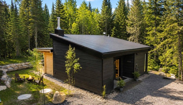 Lux Chalet with spa, sauna & hammam | Saint-Donat