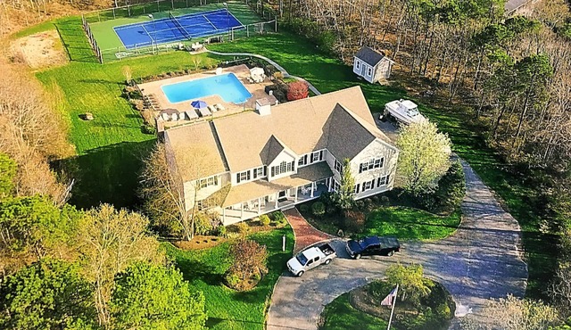 Luxurious 7BR Estate Includes - Tennis Crt, Pool, Hot Tub, Home Theater, & Gym!