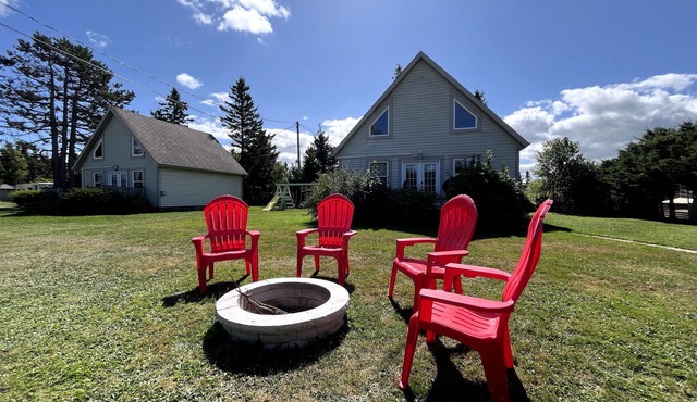 Luxury 3-bedroom Cottage next door to PEI National Park- Stanhope Cottages