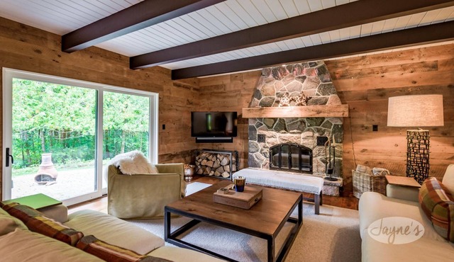 Luxury at the bottom of Osler Bluff Ski Club!