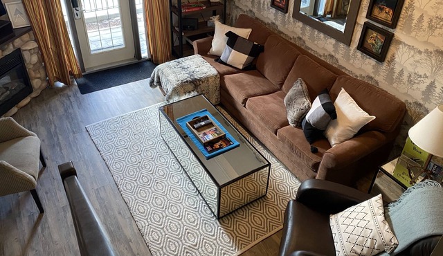 Luxury Mystic Hot Pools Townhouse