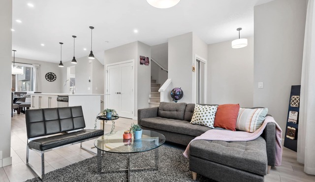 Luxury Semi-Detached House 3BDR