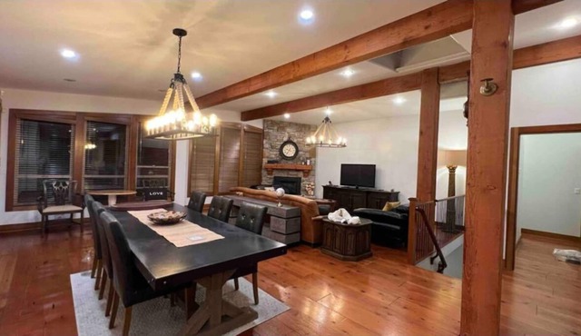 Luxury Vacation Home in Park