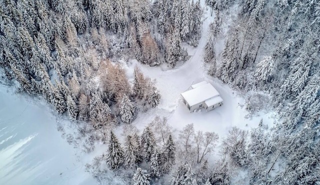 Magnifique chalet au bord de l’eau