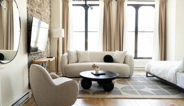 Maison Place Jacques-Cartier by Luxury In Transit