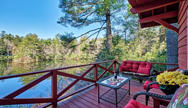 Maison Rouge, Mid-Century-Modern Swiss Chalet on Beautiful Mirror Lake