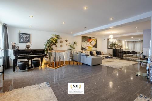Majestic Villa in Downtown Griffintown