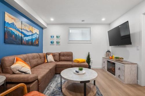 Meadowstone Suite 3BD 3 TVs Near Spruce Meadows