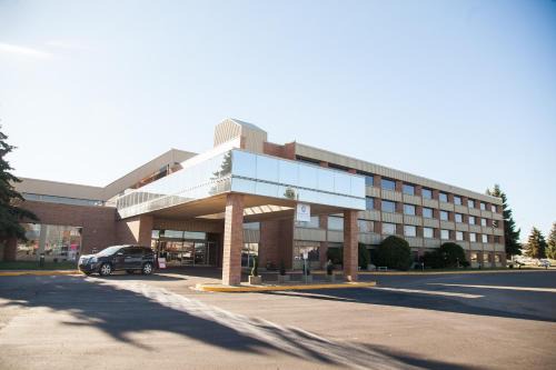Medicine Hat Lodge, Trademark Collection by Wyndham