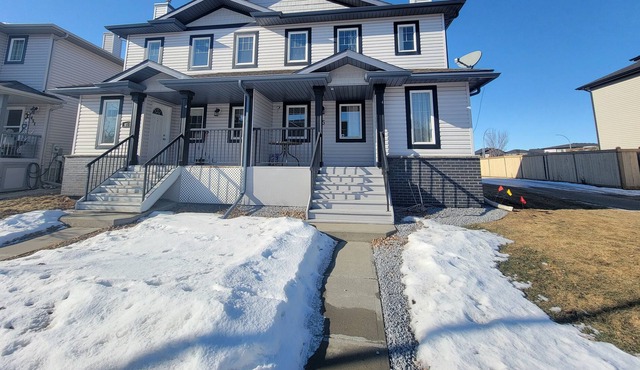 Minutes from Shopping & Dinning – 2bdrm Home
