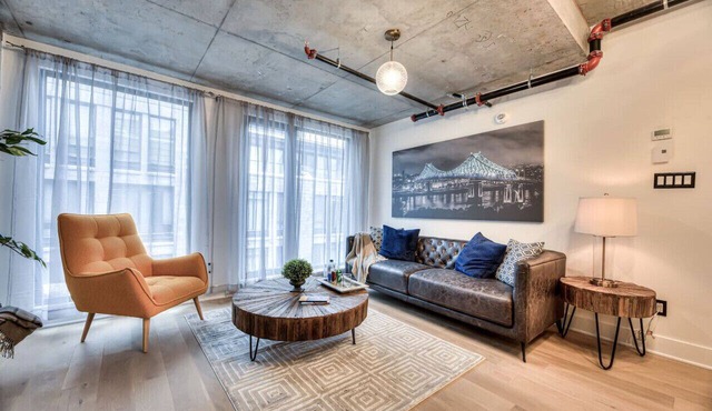 Modern 2BR Suite Old Montreal F4