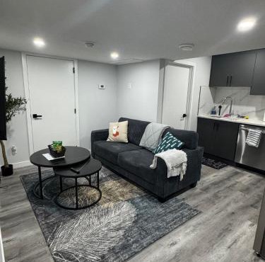Modern comfort just 20 minutes from the airport, with a full kitchen