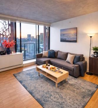 Modern Downtown Apartment with Million City Views