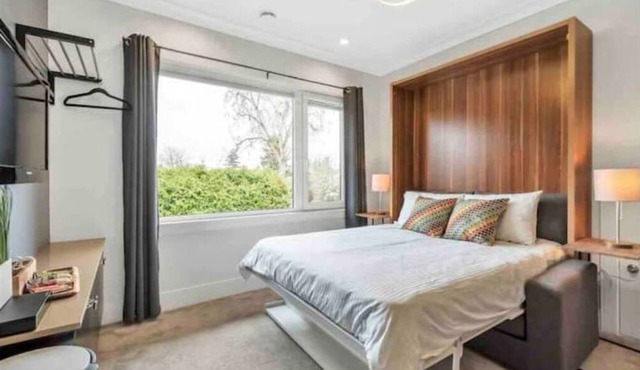 Modern New Suite Near YVR Airport, All Private