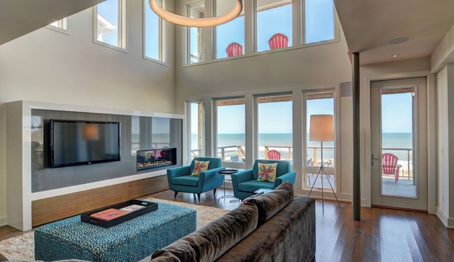 Modern Oceanfront Home With Elevator