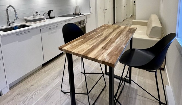 Modern, quiet and close to everything!