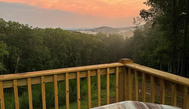 Mountain Home with Views for Miles!
