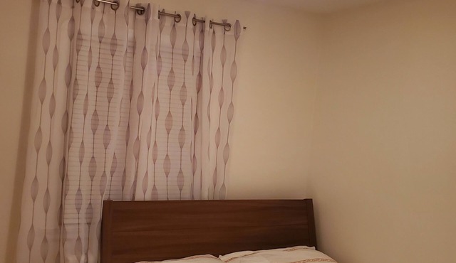 Multiple bedroom house with gigabit internet and amenities included!n
