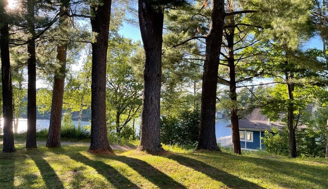 Muskoka Retreat - Luxurious Lake of Bays Villa
