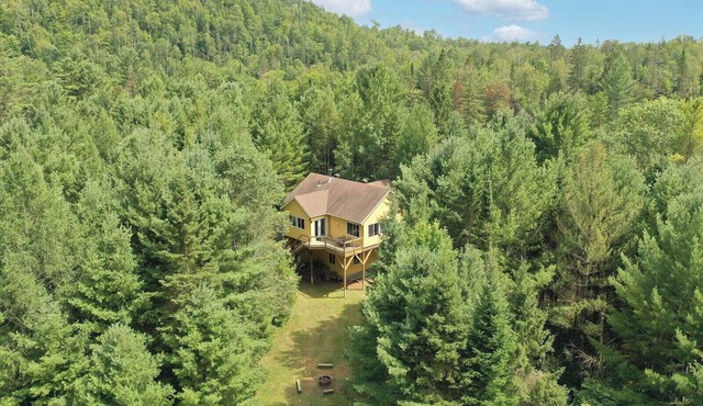 My Chic Cabane 2 near Tremblant
