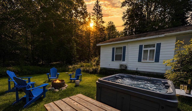 Nature Chalet with Private Spa & Firepit
