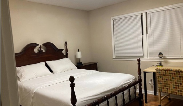 Near NCSU, State Fair, RDU & RTP-2BR +Fire Pit+Fenced Yard+Ample Private Parkng