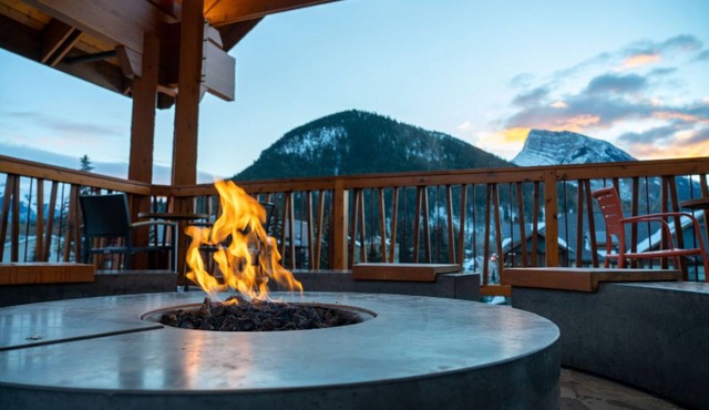 New Banff Apartment | 1 Minute from the Centre!