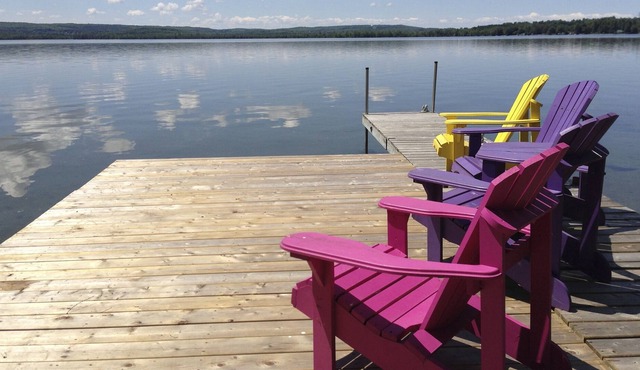 New Renovated Waterfront Cottage Orillia 1hr from GTA -Summer 2023 Availability!