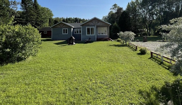 NOUVEAU | Chalet en bordure de la rivière | Spa privé