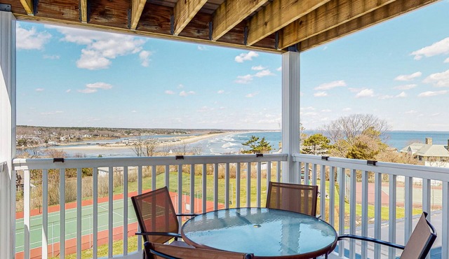 Ocean-view condo overlooking Ogunquit Beach with balcony, pool & tennis in Ogunquit