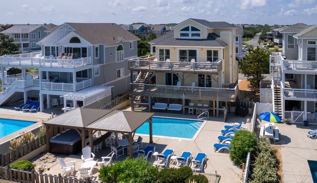 OCEANFRONT, Private Pool, Ocean Views, Close to Beach Access! OS3Q, Banana Wind