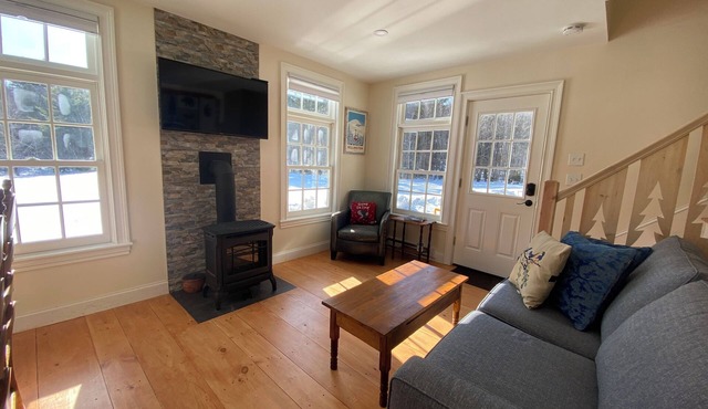 Okemo Custom built 2-bedroom on 3 acres.